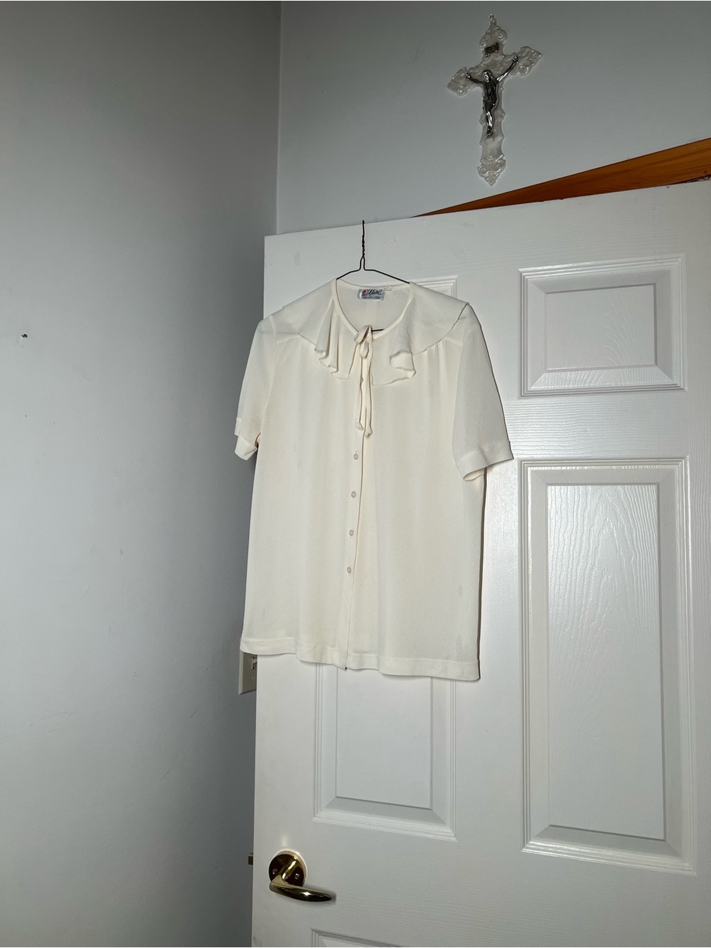 Elegant Cream Blouse with Ruffle Collar